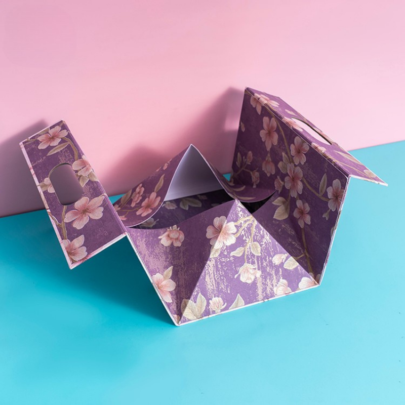 Custom Folding box