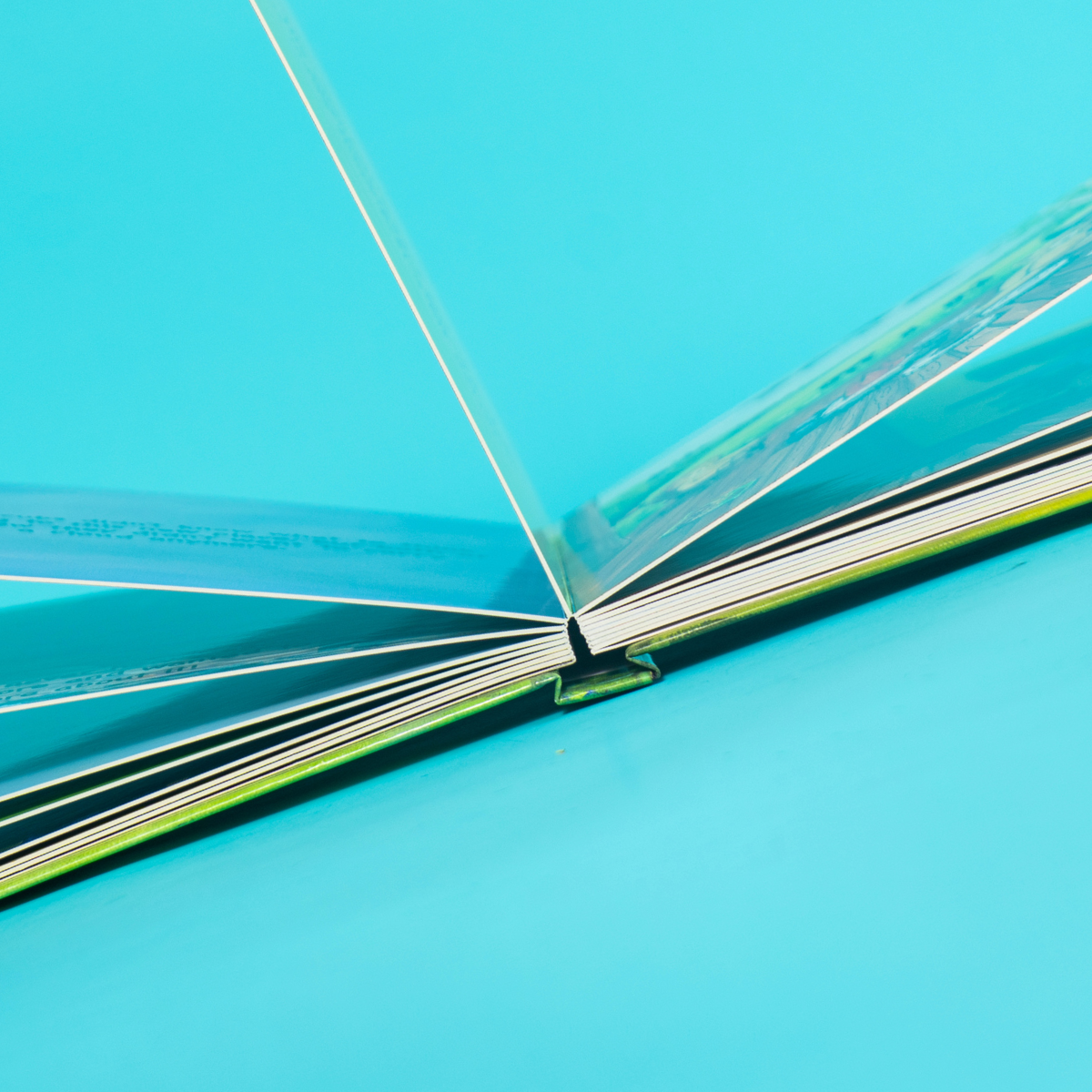 Lay-flat Panoramic Binding